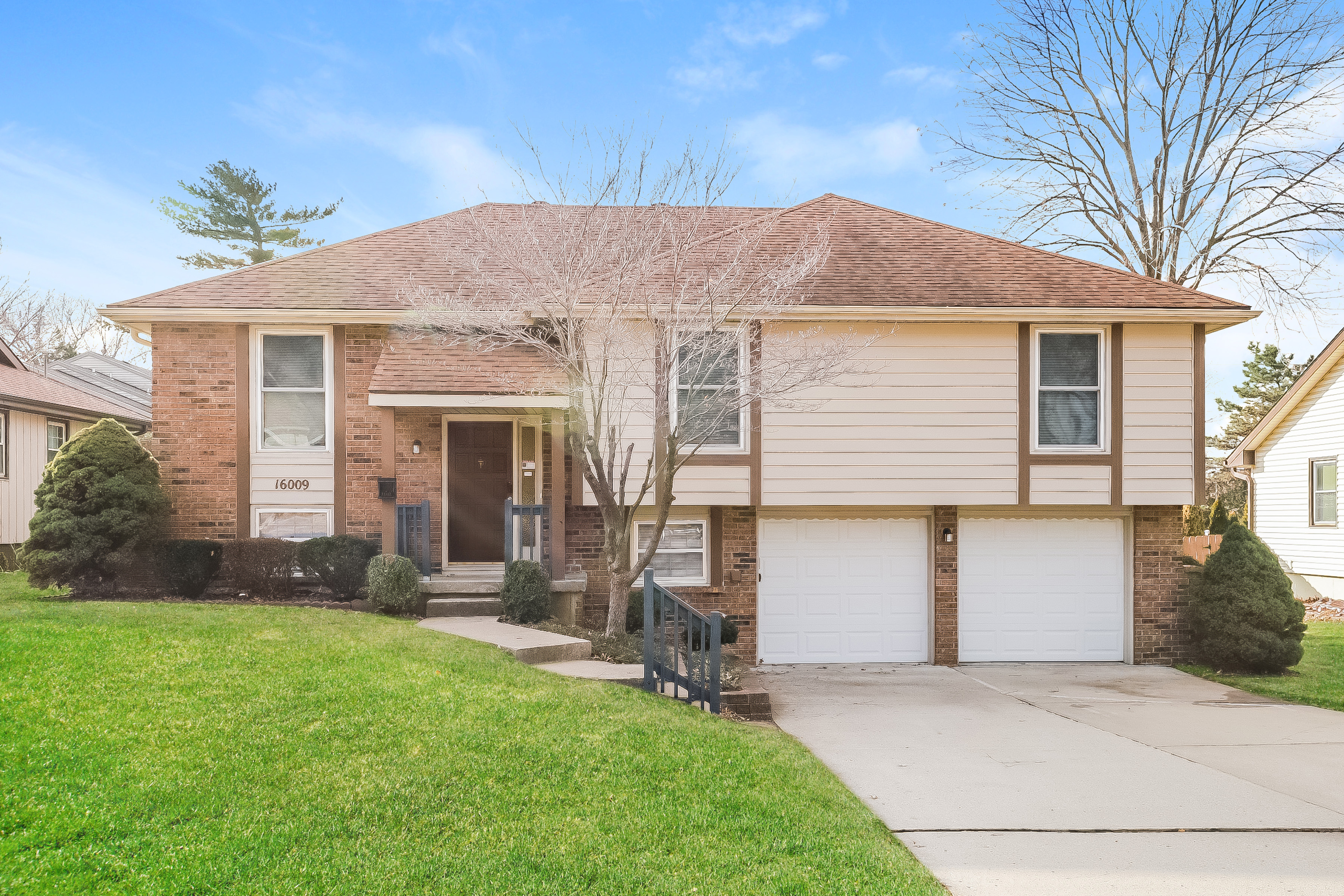 16009 E 28th St S Independence, MO 64055